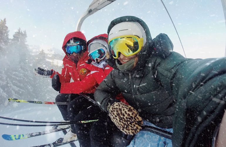 Comment s'habiller au ski ? Nos tenues cool pour la neige