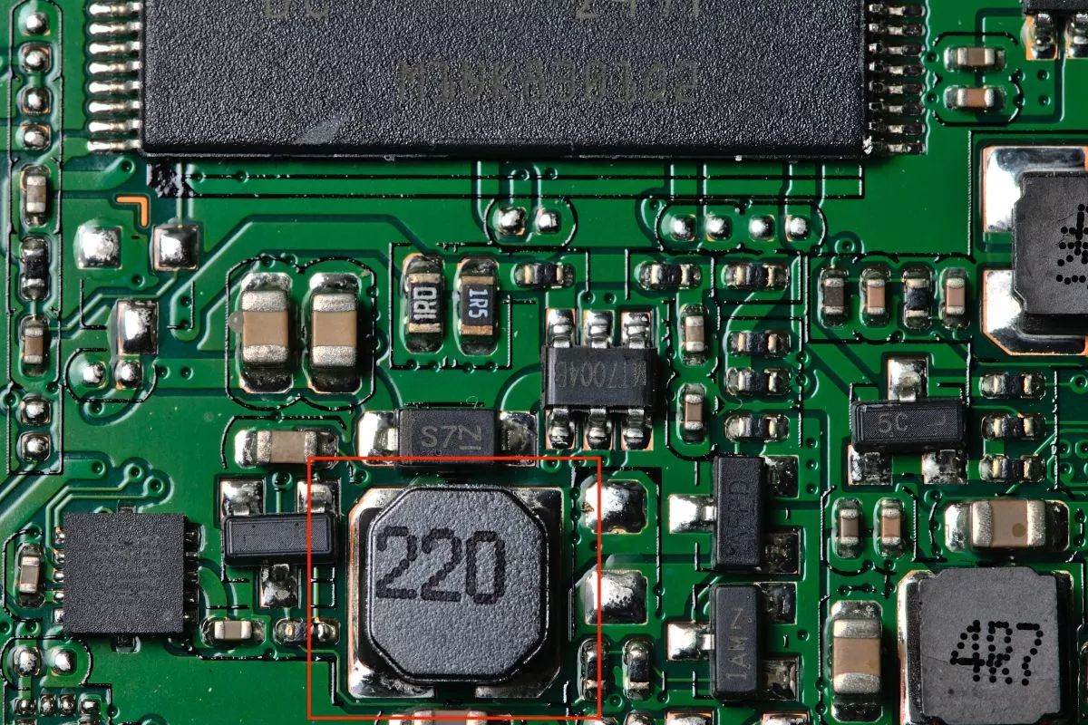 SMD Inductor highlighted