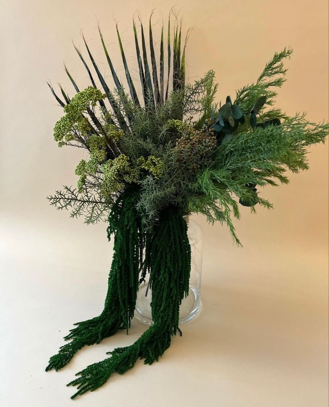 現役フラワーデザイナーと考えるブライダル装花のオンライン相談