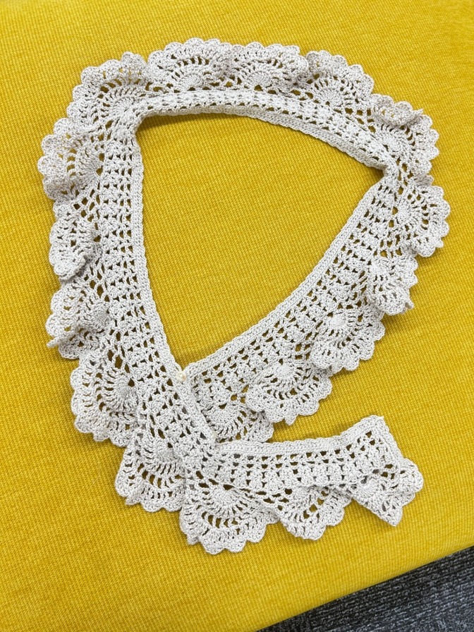 手編みのつけ襟