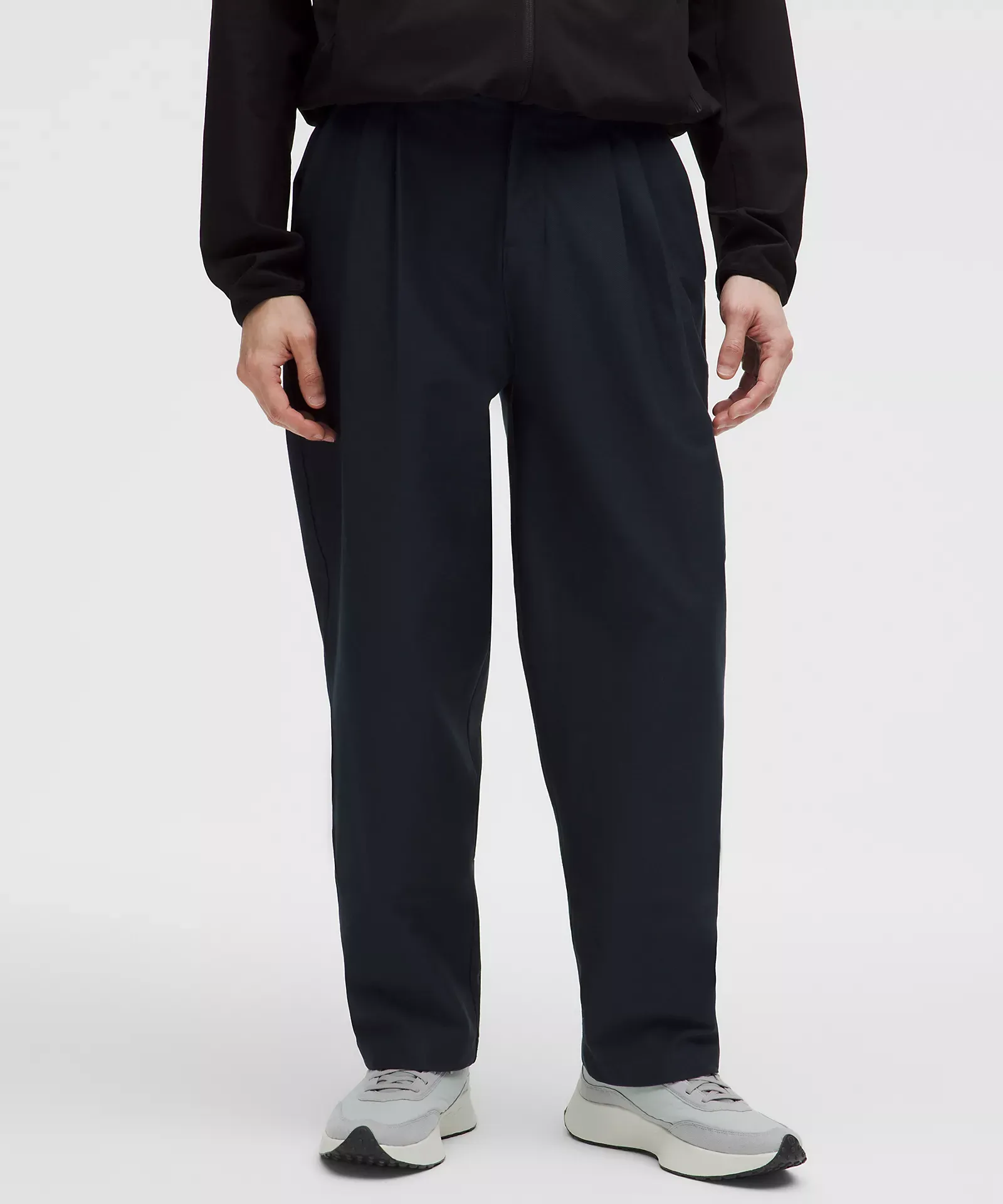 Lululemon Utilitech Twill Relaxed Pleated Trouser