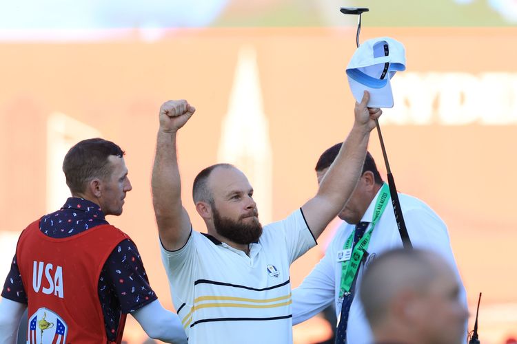 Tyrrell Hatton Says Crowds at Bethpage Black and Rome Weren’t “Close at All”