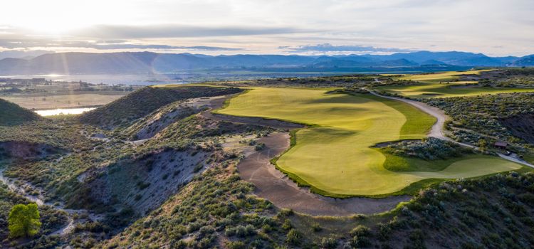 Worth the Dirt Road Detour: 3 Pacific Northwest Golf Resorts Begging to Be Added to the Bucket List