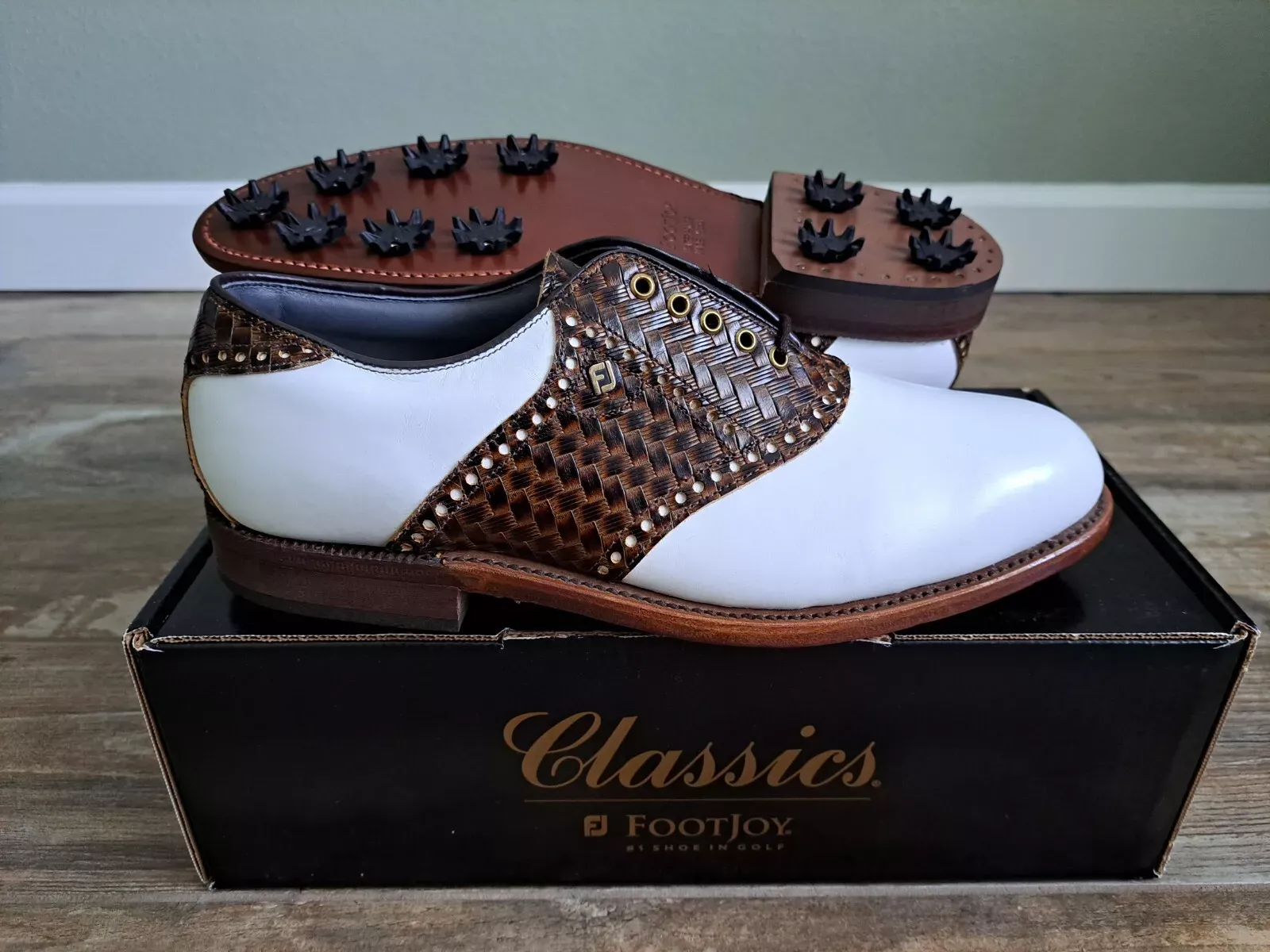 Vintage Footjoy Classics Mens Golf Shoes