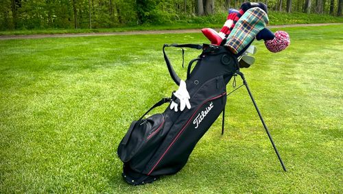 Skratch Attests: Titleist Players 4 Carbon Golf Bag
