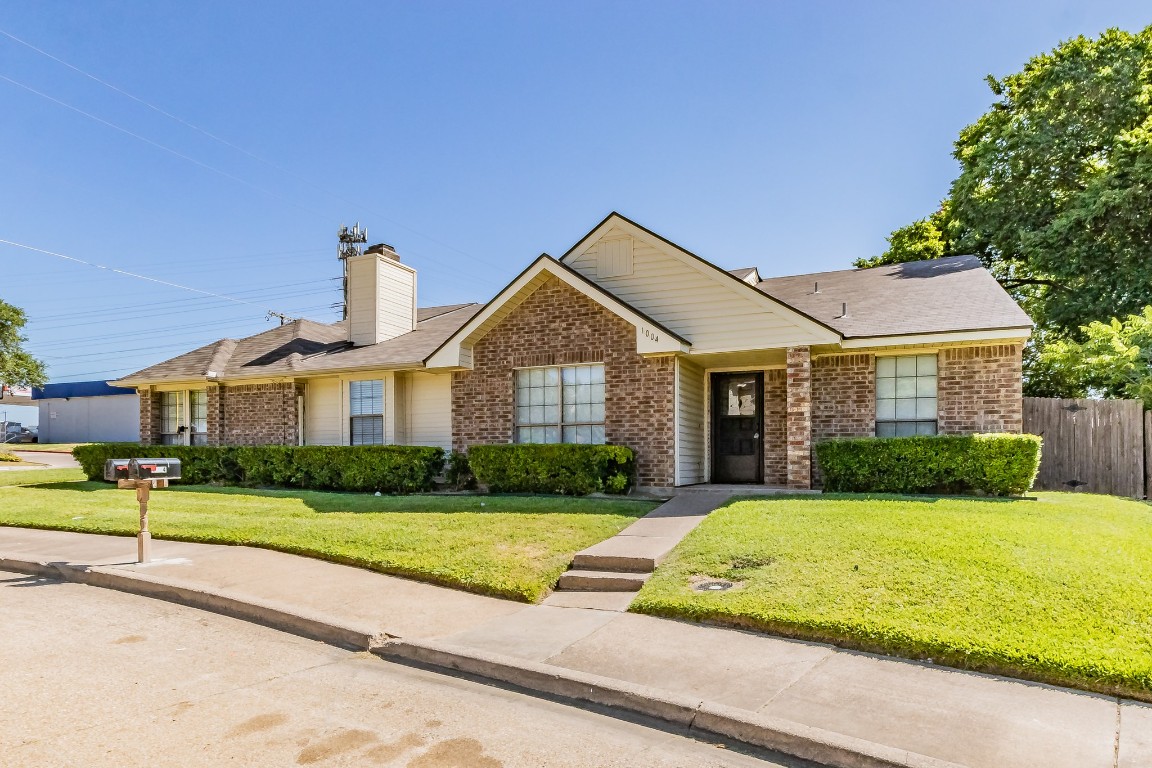 1004 Morningside Court Mesquite TX 75150