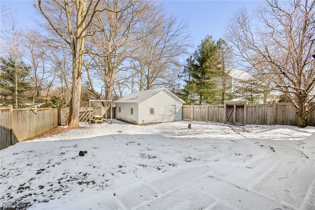 36598 Center Ridge Road, North Ridgeville, OH 44039