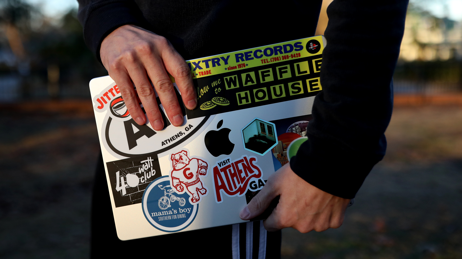 Ordinateur portable décoré de stickers