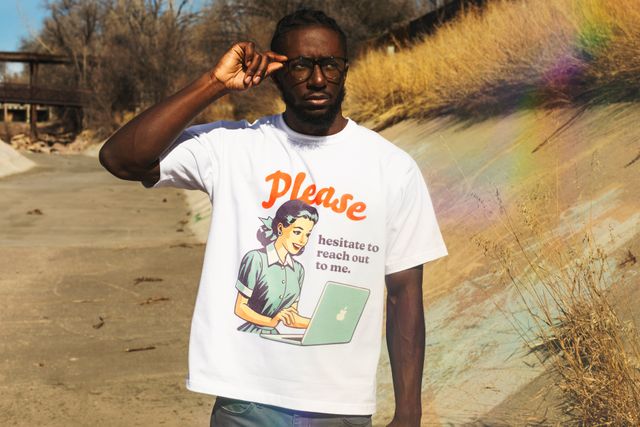 Sticker-Mule-Blog-Custom-T-shirts-vs-Heavy-Weight-T-shirts-06