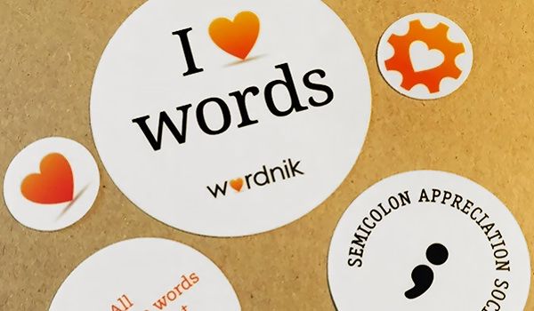 Stickers como recompensa para kickstarters inteligentes