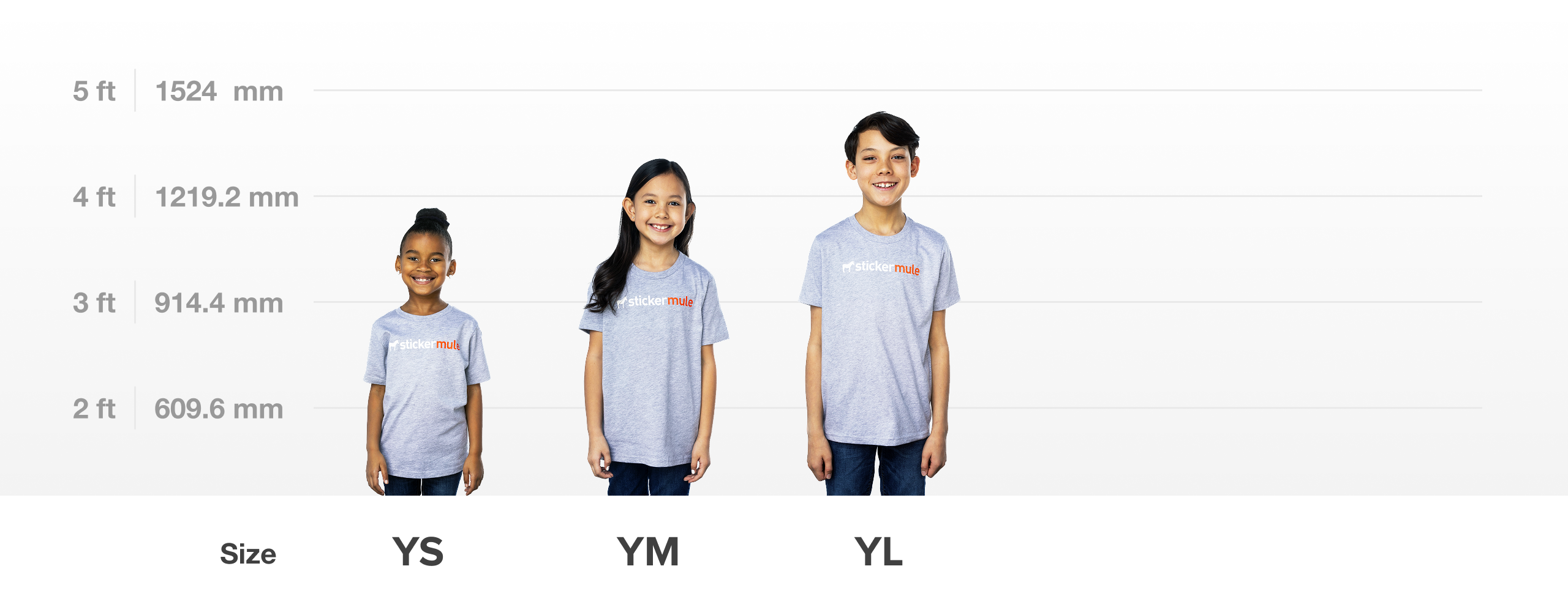 afbeelding met t-shirts in de kindermaten small, medium en large