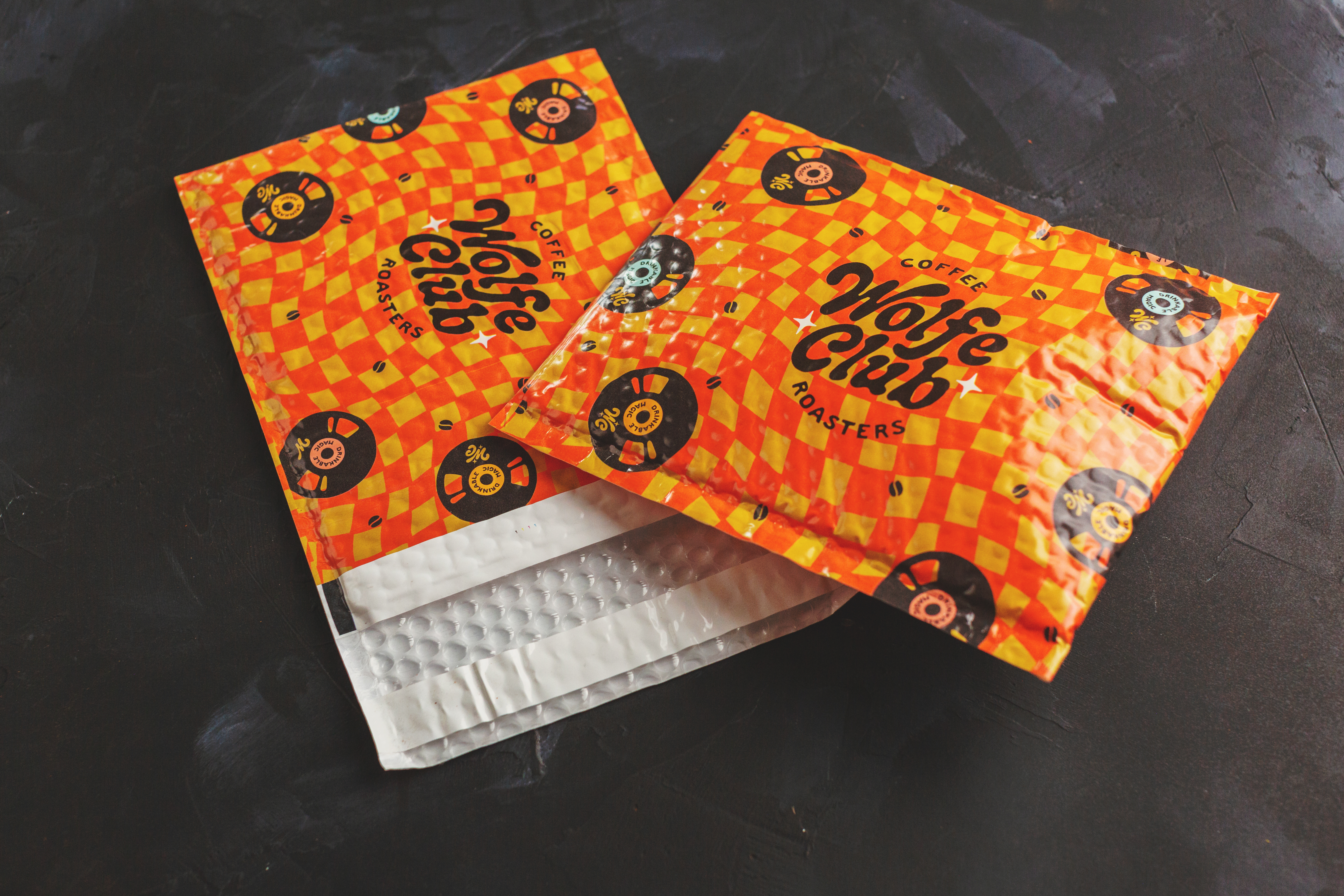 Custom bubble mailers