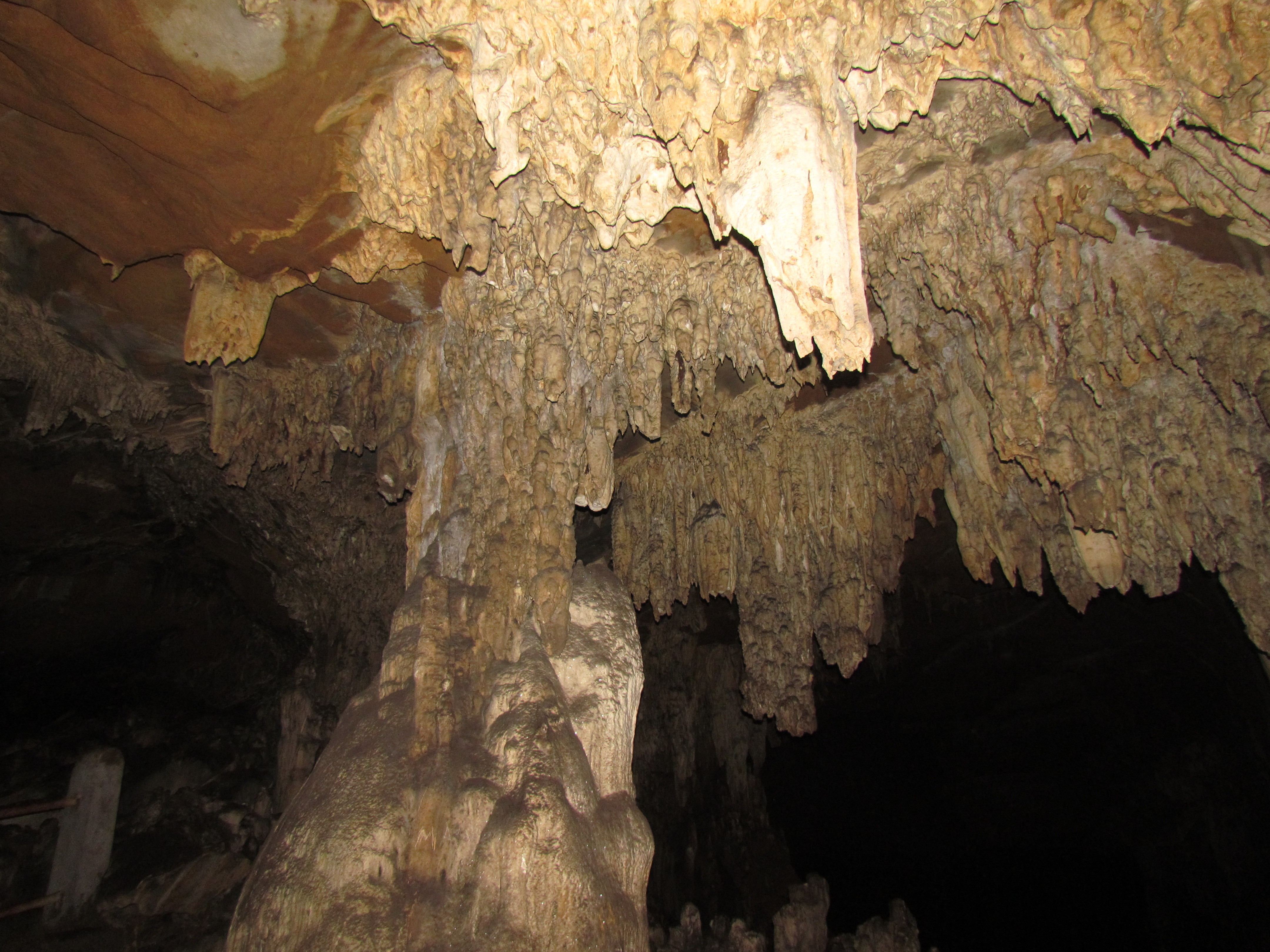 Kotumsar Caves