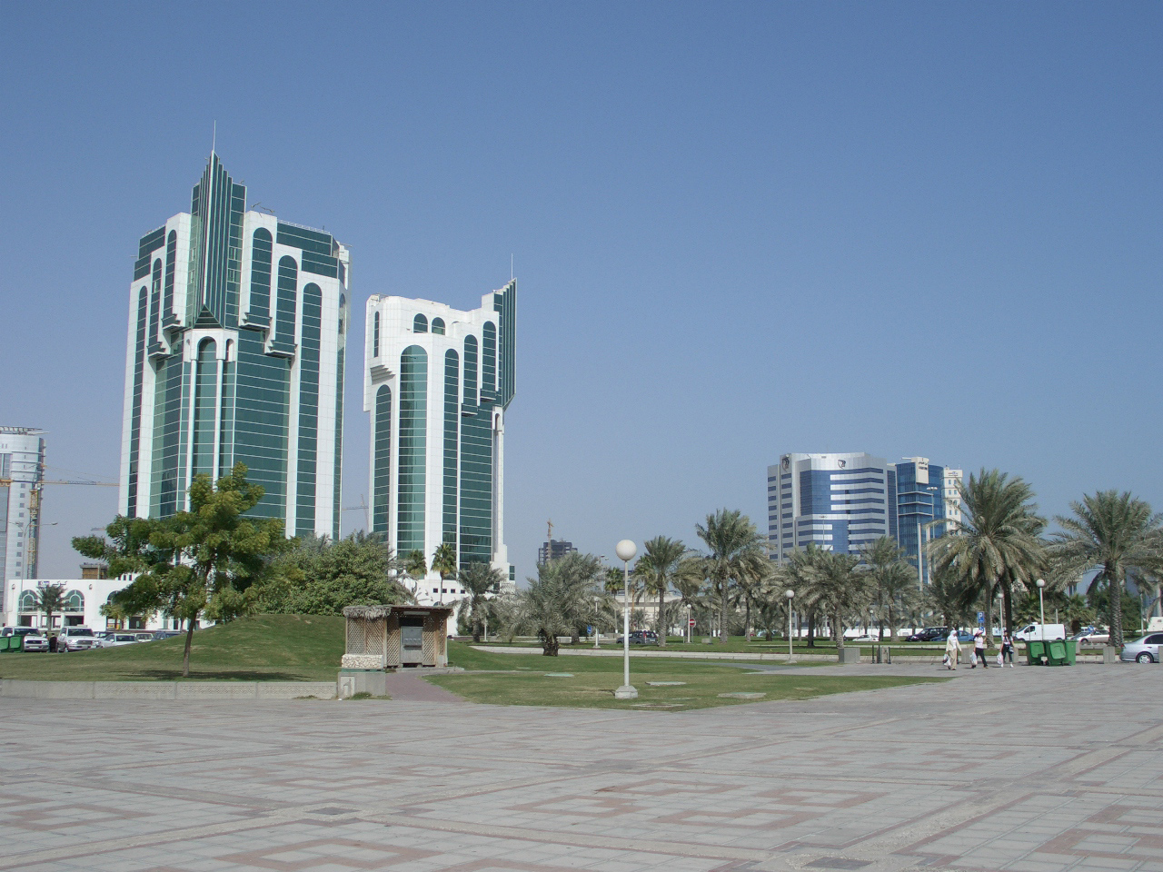 These twin towers are among the earliest towers in Doha and serve as a great example of post-modern architecture.