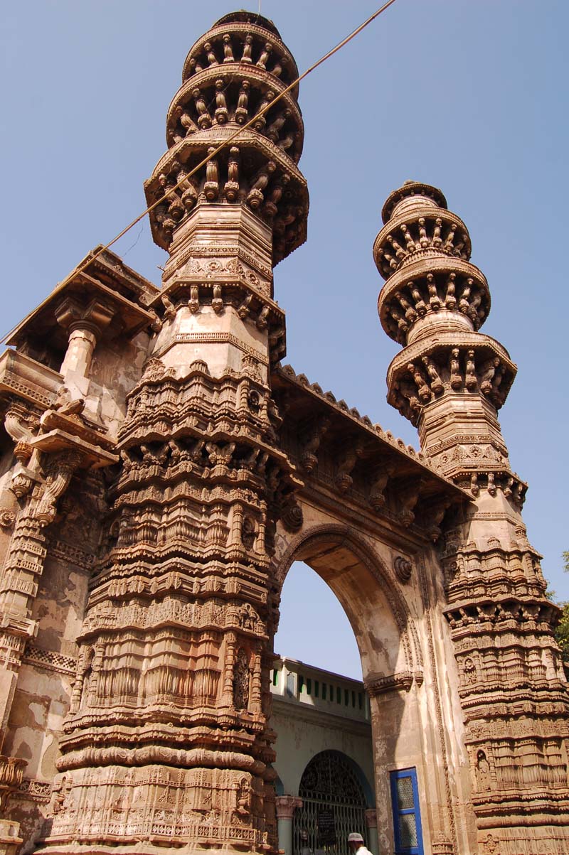 Sidi Bashir Mosque - (Jhulta Minar)