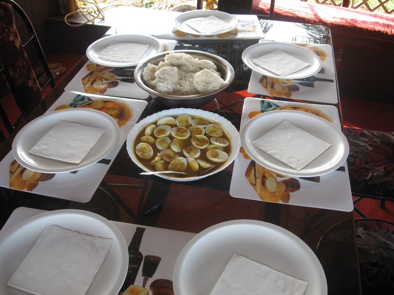 Food prepared in a kettuvallam
