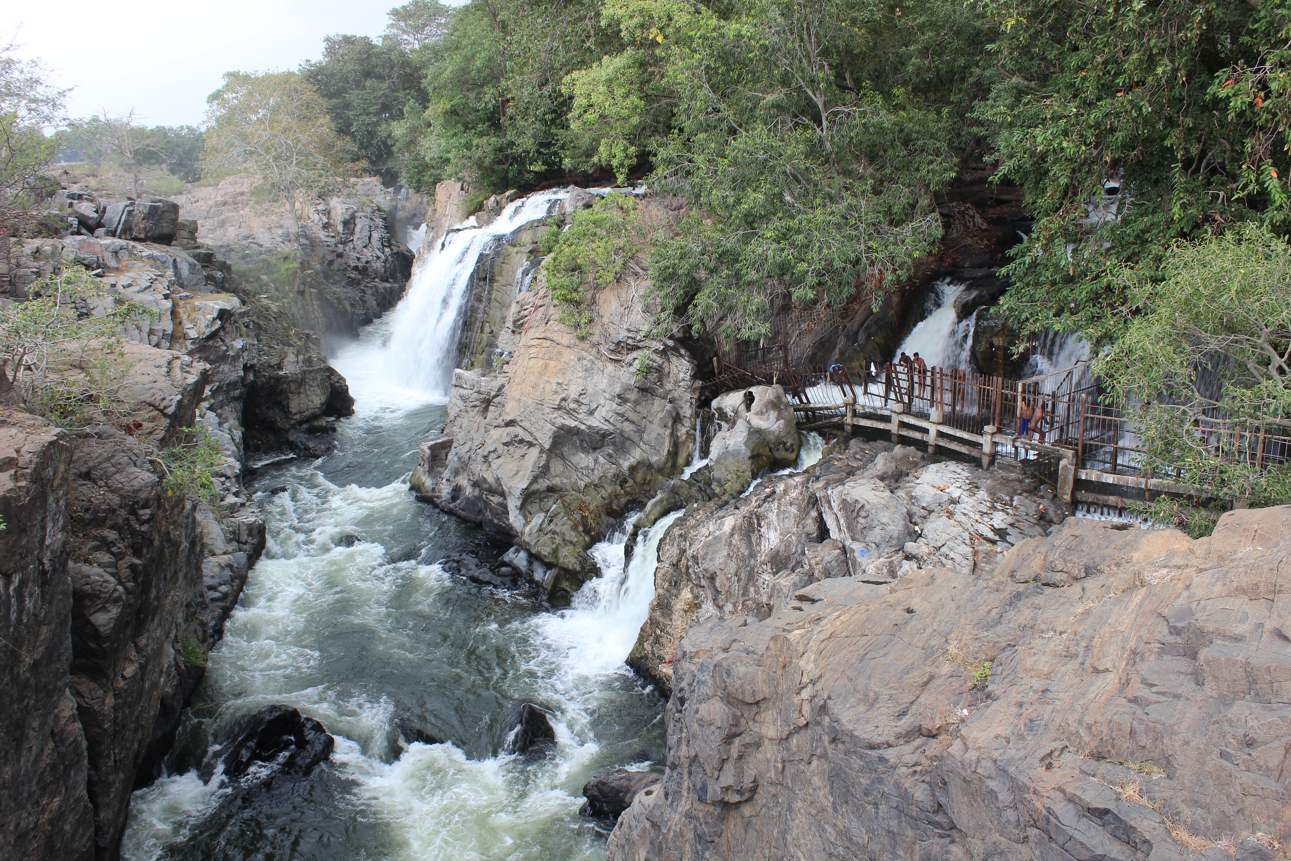 Hogenakkal Falls bathing area