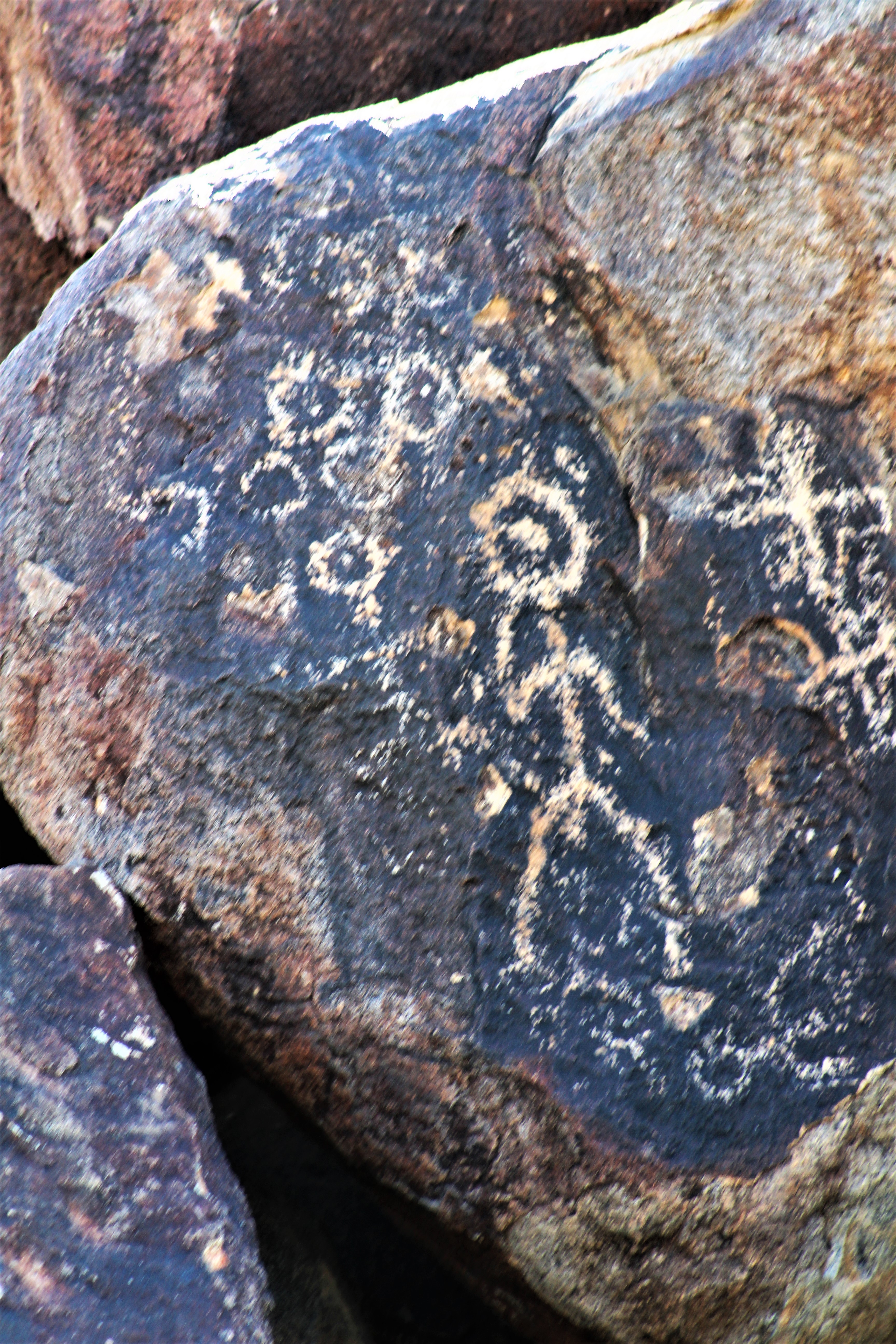 Picacho Mountain Petroglyphs