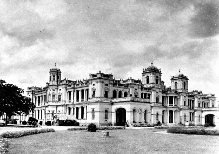 The palace in 1951