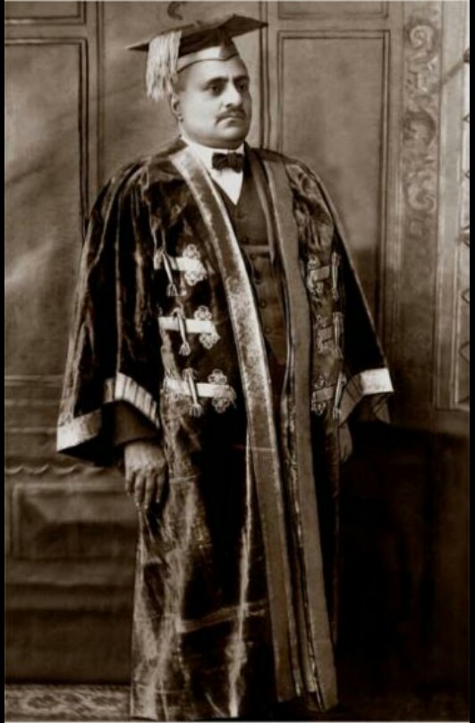 Hari Singh Gour.jpg