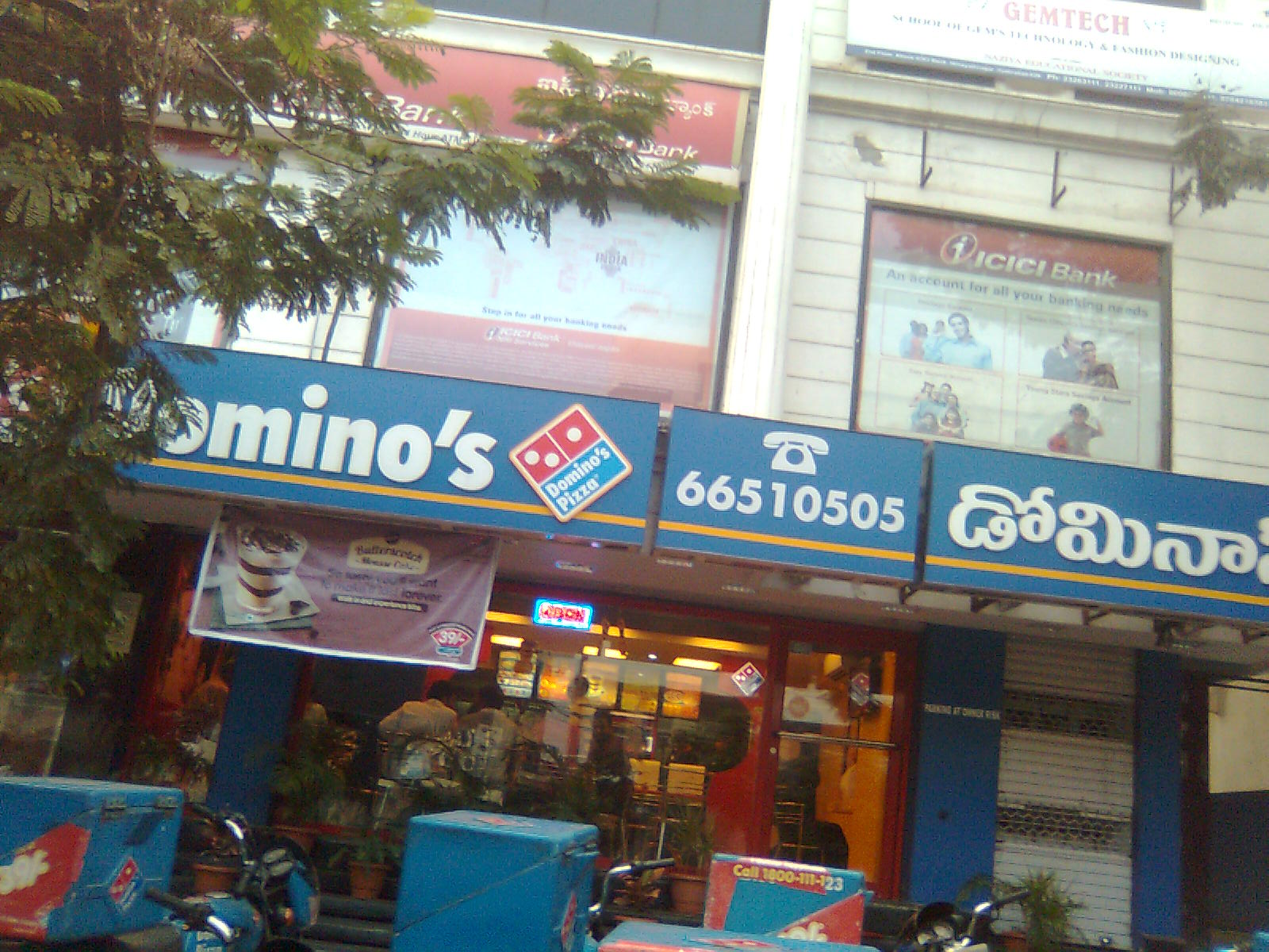 Domino's Pizza outlet in Himayatnagar.