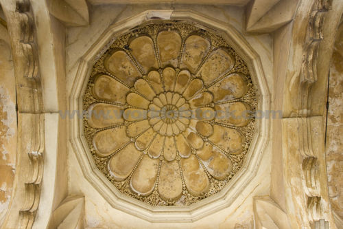 Artistic Paintings in Ceiling