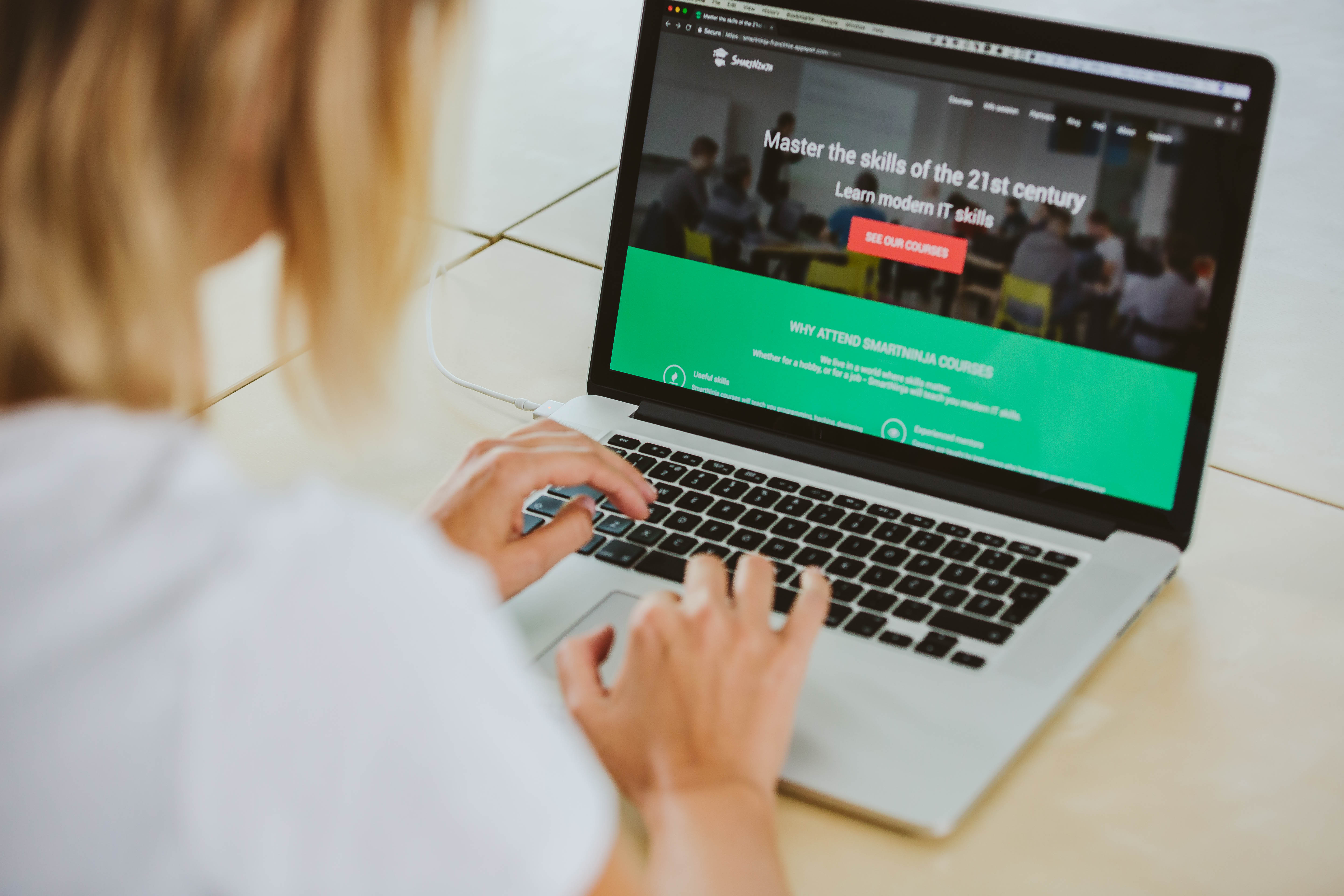 Kako jednostavno početi s učenjem programskog jezika Python?