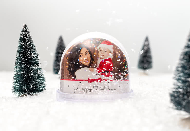 cadeau noel - boule a neige photo