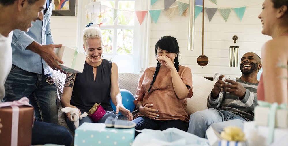 Des idées de décoration de table pour organiser une baby shower smartphoto