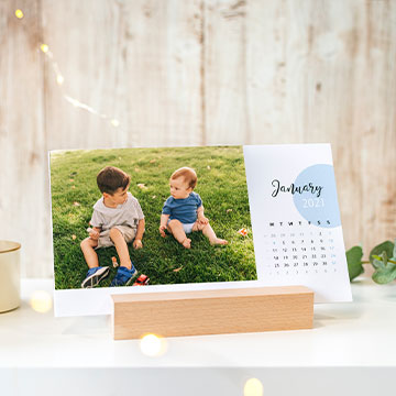 Calendar in Wooden Block