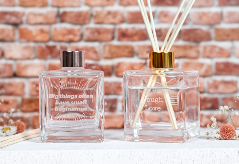 diffuseur de parfum en verre gravé