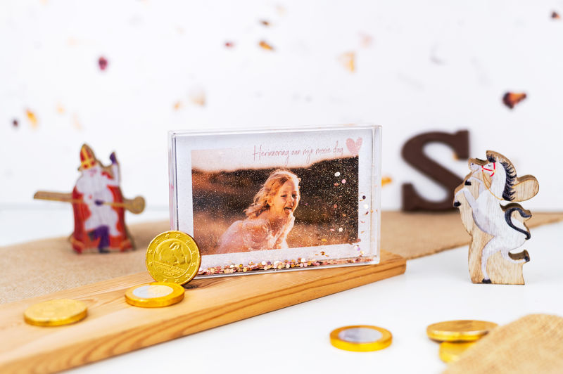 Idée cadeau de Saint-Nicolas : cadre photo enfant à paillettes