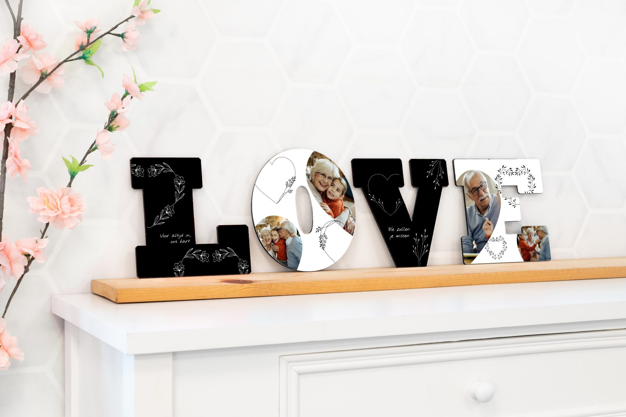 In memoriam fotogeschenk: decoratieve LOVE letters