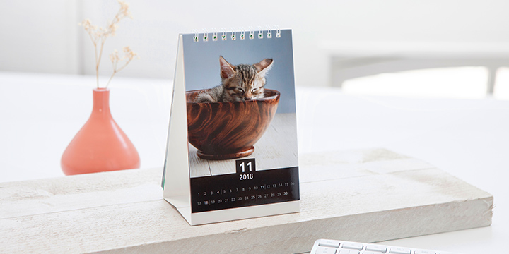 Desk calendar