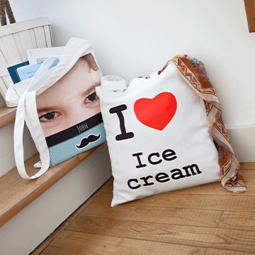 Tote bag