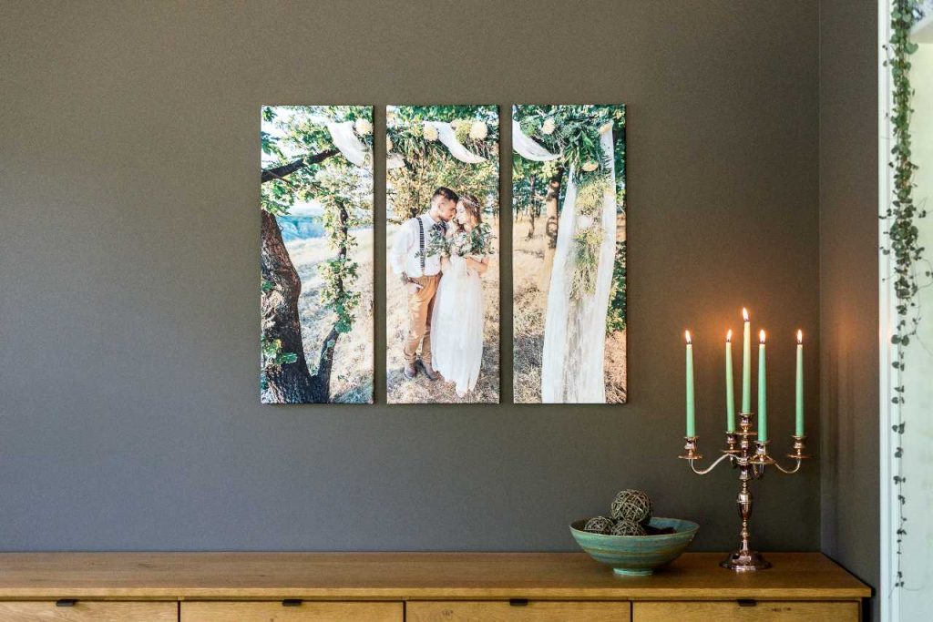 Polyptyque photo: Une photo sur 3 toiles verticales, exemple avec une photo de mariage.