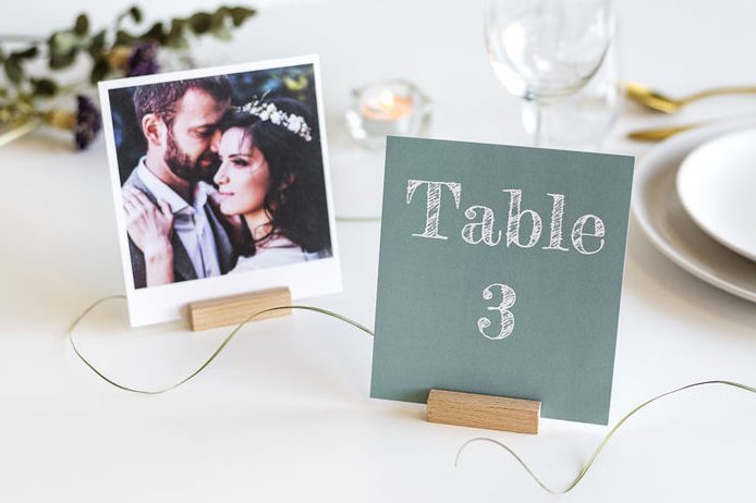 Marquer les tables déco et préparatifs mariage - conseils anti-stress préparatifs de mariage