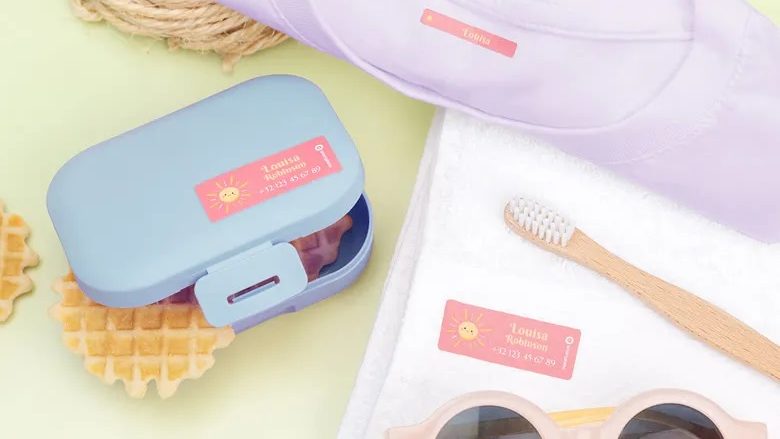 Pack de nominettes vacances - étiquettes de nom pour les enfants qui partent en camps, stage sportif, centre de vacances ou colonie de vacances