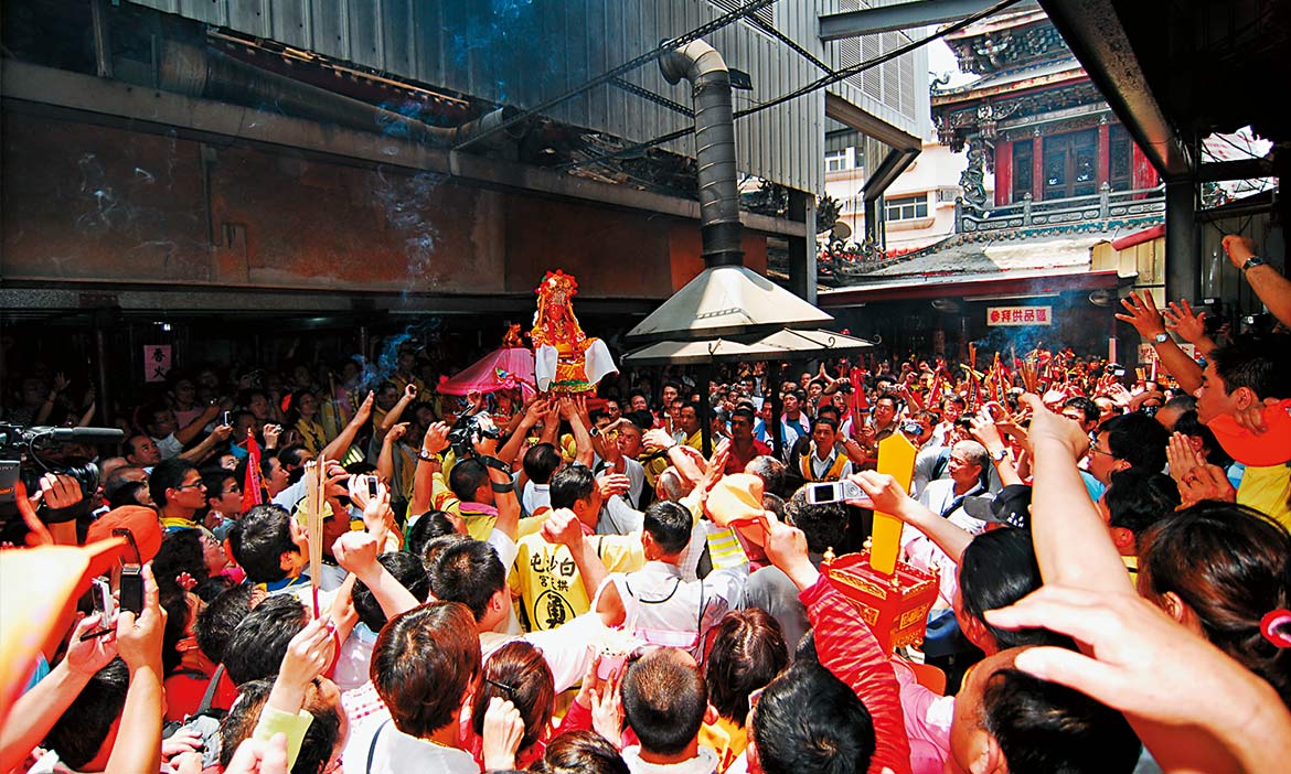 跟著白沙屯媽祖的腳步，追求心靈的平靜