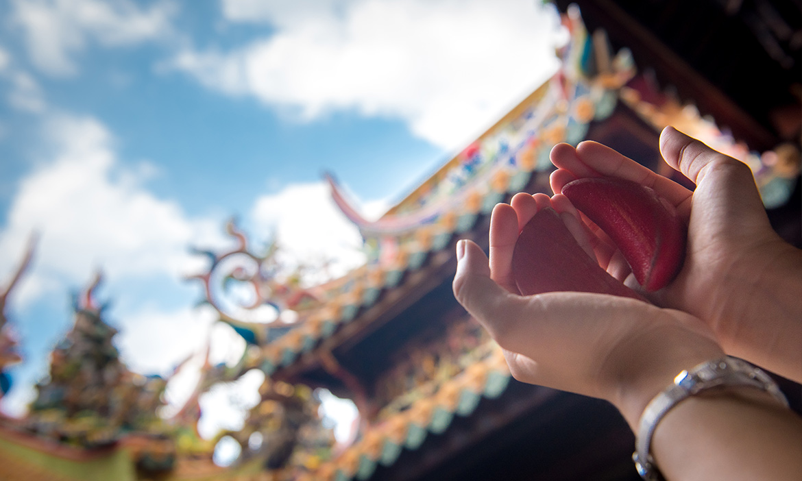 不只拜月老！新竹求姻緣的在地攻略