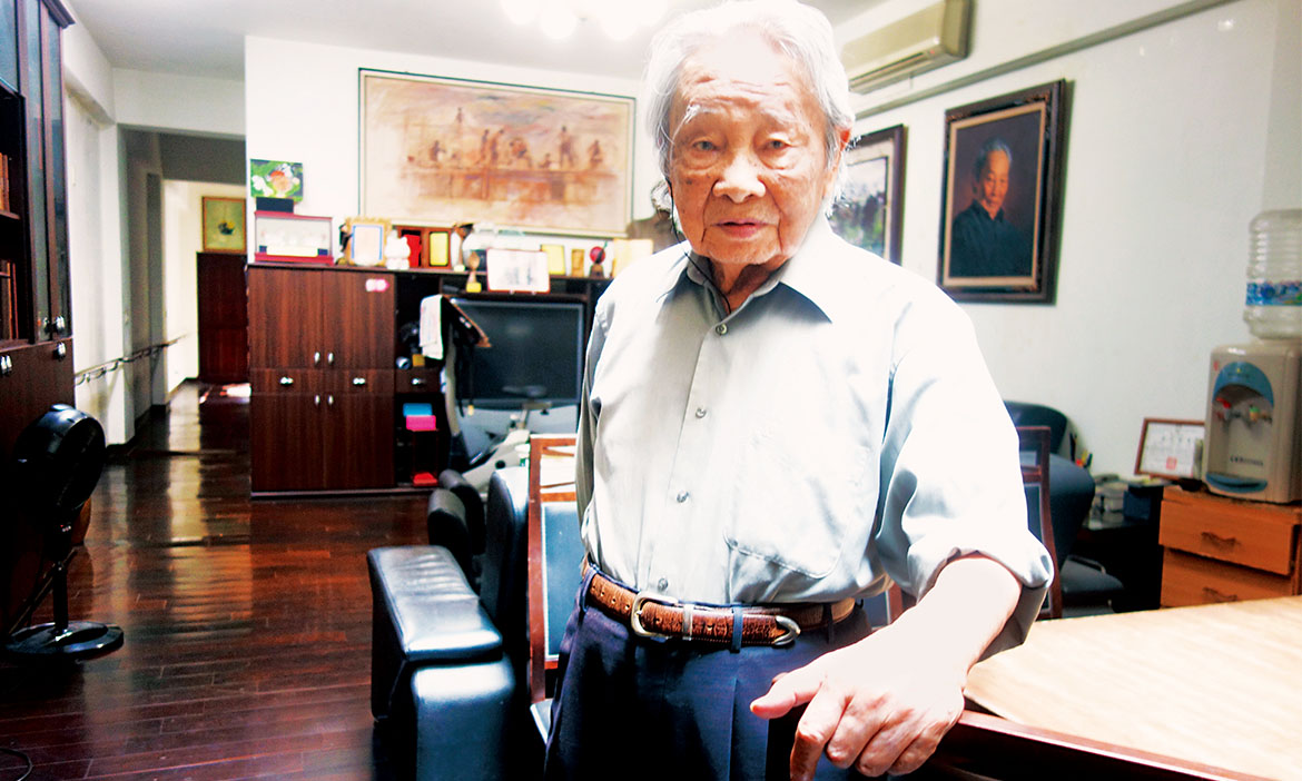 台灣大河小說創作第一人 鍾肇政