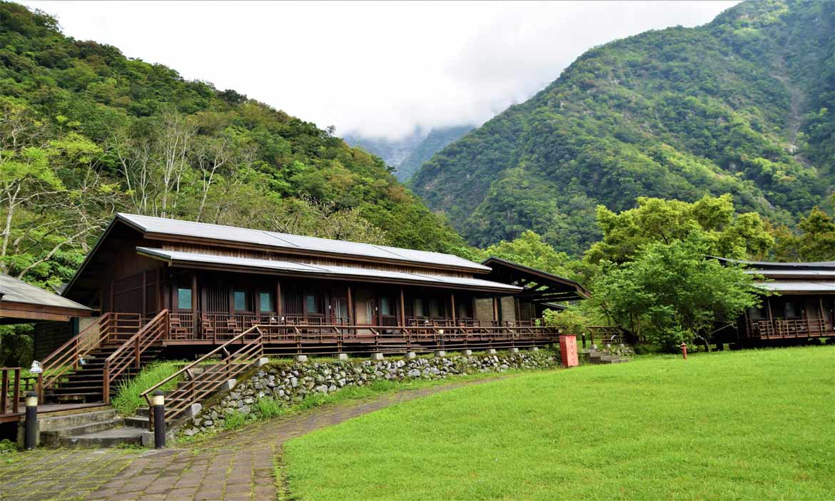 入住布洛灣山月村 坐擁太魯閣世界級山林 看不膩的美景 戚戚的旅行小筆記 微笑台灣 用深度旅遊體驗鄉鎮魅力