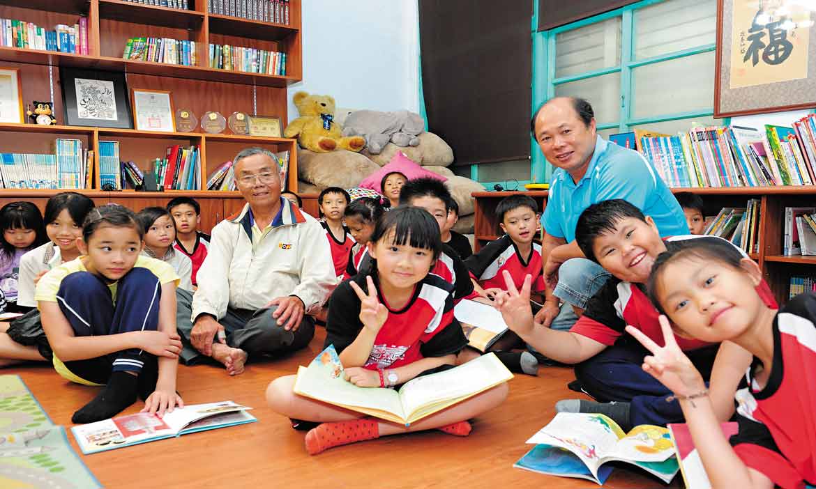 賣萬斤稻米蓋讀冊館，孕育雲林五塊村的希望種子