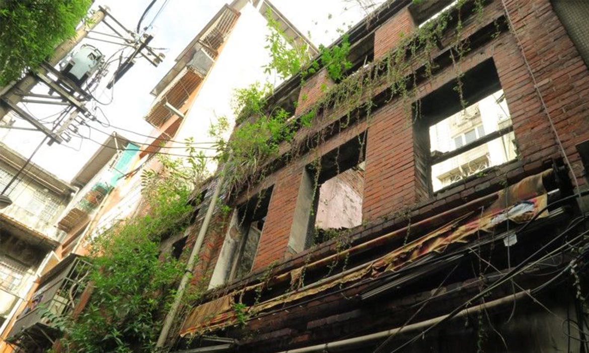 基隆鬧區中的隱藏景點，時光凍結在「哥倫布巷」