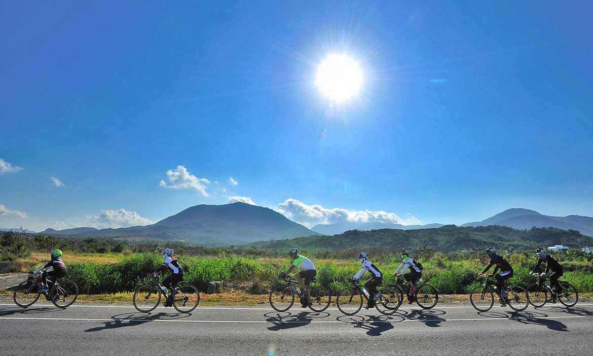 單車環台 跳島 攻頂 時速公里的風景 漫遊正好 微笑精選好文 微笑台灣 用深度旅遊體驗鄉鎮魅力