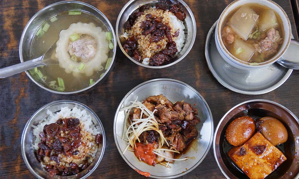 北投市場超人氣美食，滷肉飯、潤餅、排骨麵...有兩個胃也吃不完