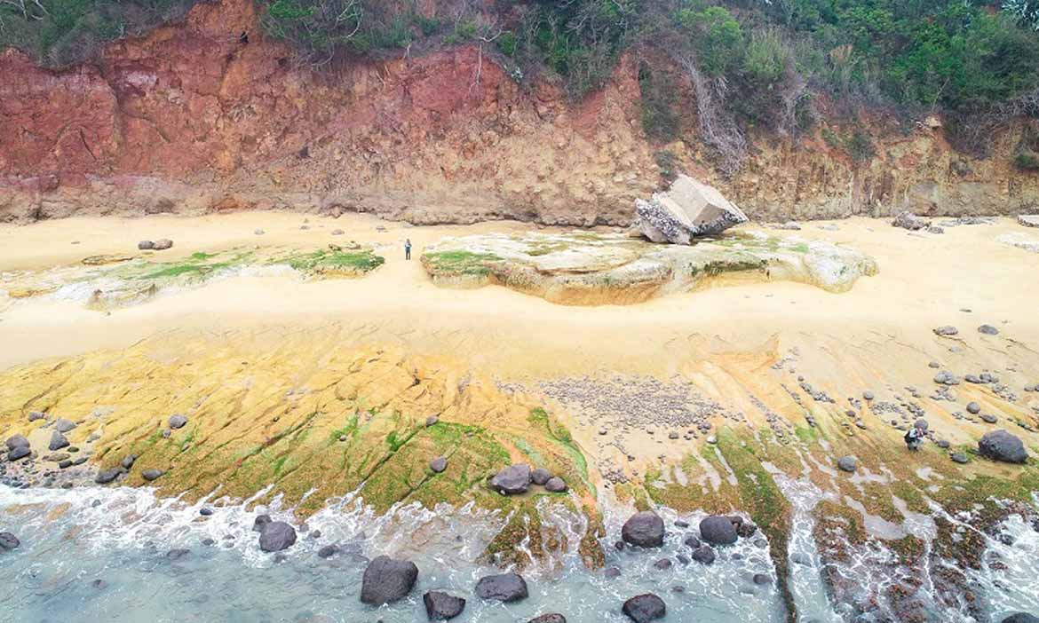 抓住春天的尾巴！「小金門」烈嶼限定美景—玄武岩與綠石槽的獨特地質景觀