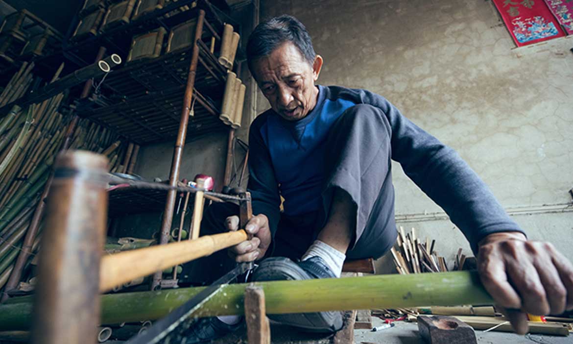 台南信二竹店傳承四代 一件竹製家具展現轉型不轉行的百年韌性 中華文化總會 微笑台灣 用深度旅遊體驗鄉鎮魅力