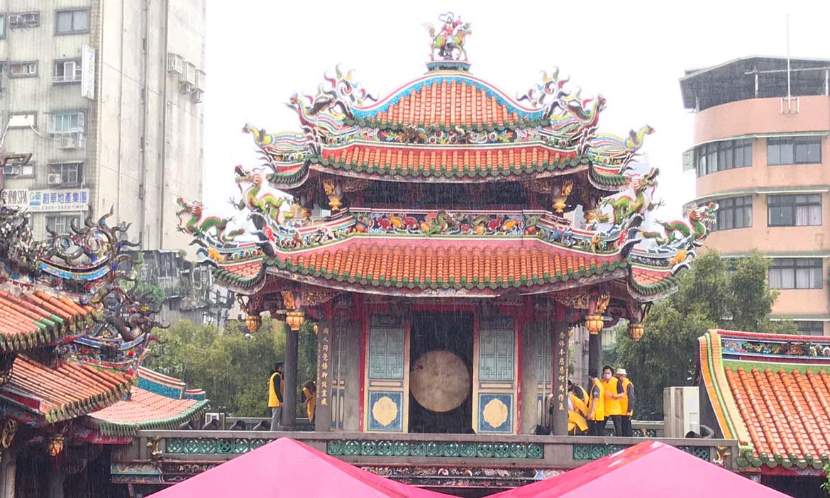 台灣博物館神社藏品龍山寺獨木大鼓鳴響62年 近期將返家修復 破例在十月底擊鼓告別 活動大聲公 微笑台灣 用深度旅遊體驗鄉鎮魅力