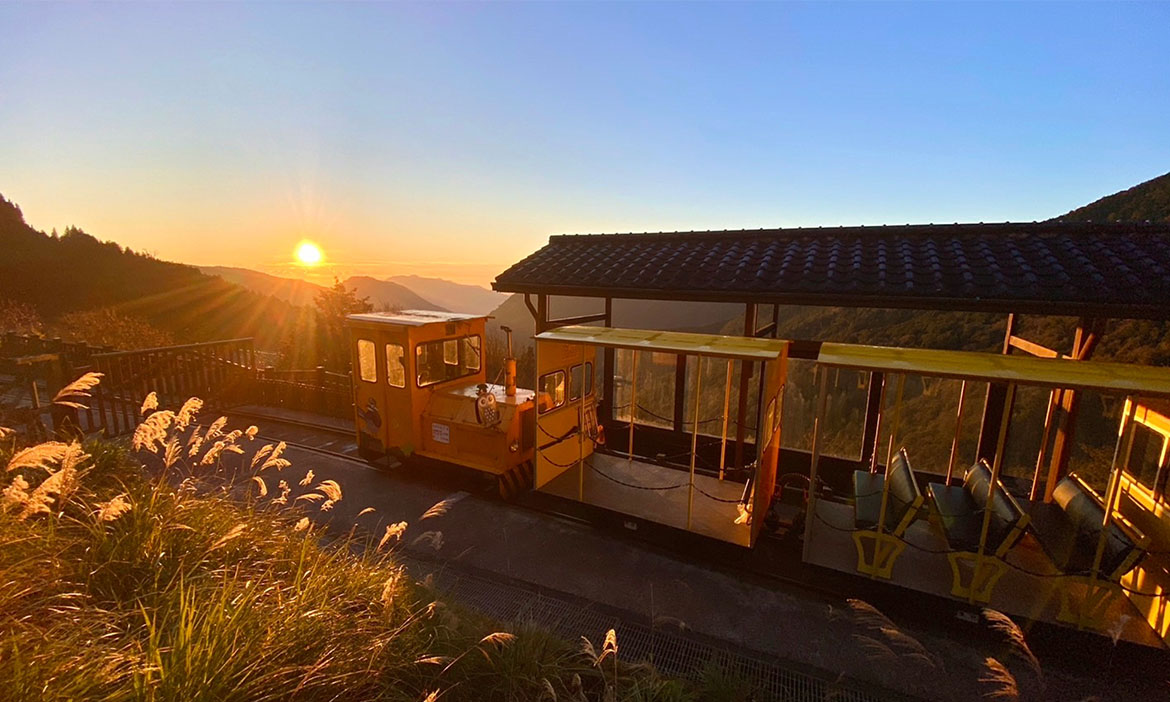 宜蘭太平山2024春節旅遊攻略｜蹦蹦車時間班次、車輛管制、休園資訊一次掌握